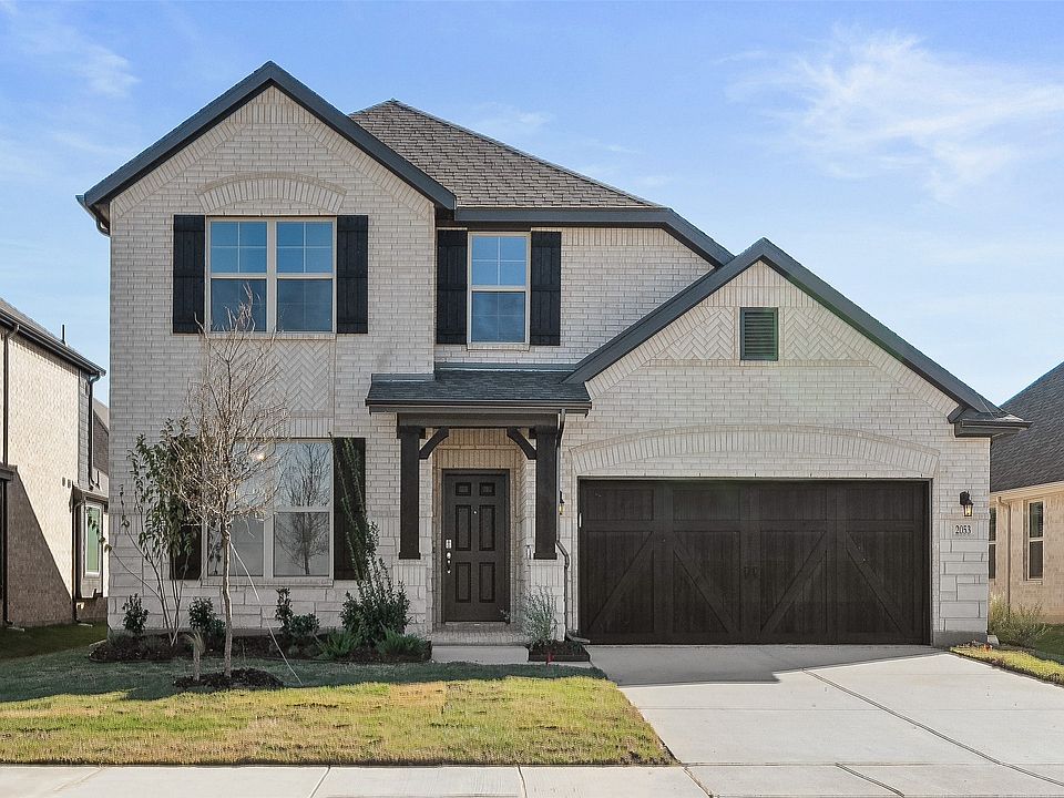 1st image of 2053 Valencia Dr