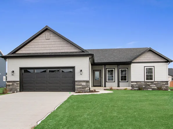 54674 Sacramento Meadows Dr, Osceola, IN 46561