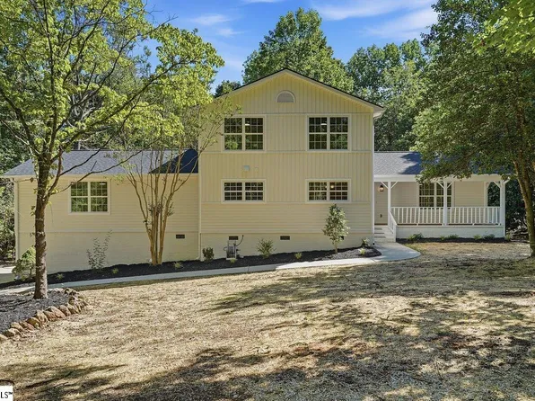 8 Overlook Ct, Greenville, SC 29609