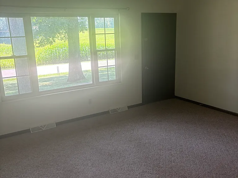 469 E Comet Rd — Photo 14