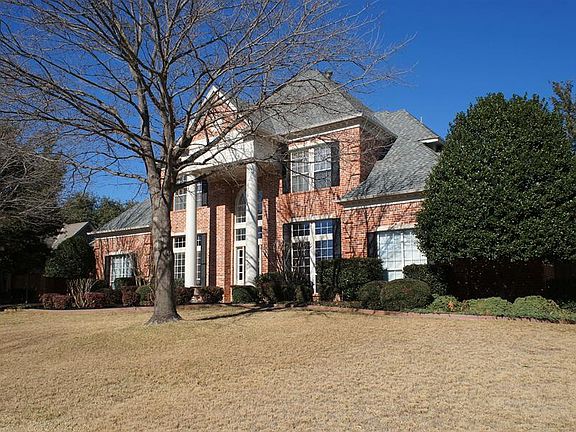 2nd image of 210 Creekway Bnd