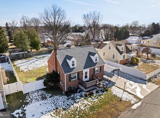 233 Kenwood Rd, Pasadena, MD 21122