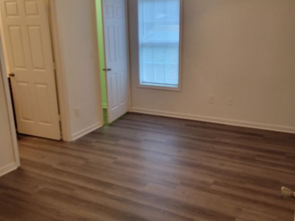5th image of 256 Crowne Park Ave #A