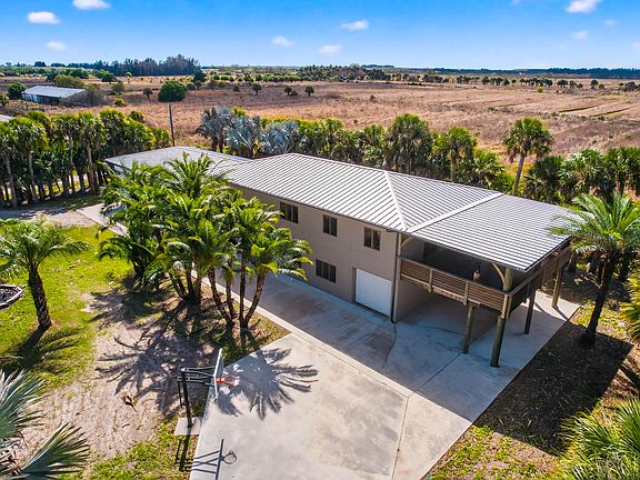 2nd image of 200 S Graves Road