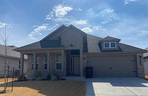 909 James Parker Cir Photo 1