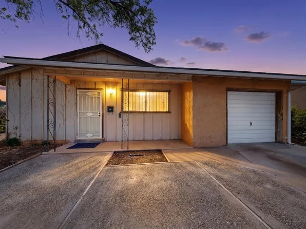 236 Conchas St NE, Albuquerque, NM 87123