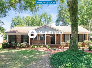 326 Traceway Rd, High Point, NC 27265