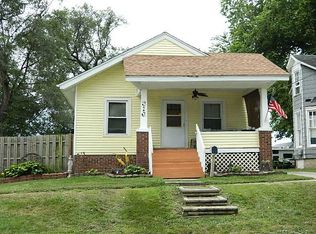 316 E White St, Clinton, IL 61727