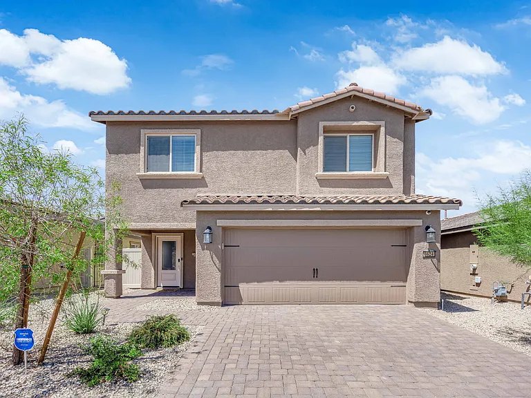 1624 Oro Grande Dr — Photo 2