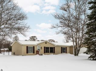 5400 N Brentwood St, Grawn, MI 49637
