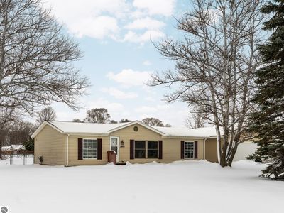 5400 N Brentwood St, Grawn, MI, 49637