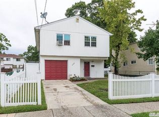 135 Frederick Ave, Roosevelt, NY 11575