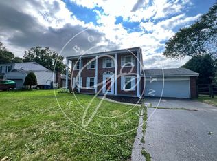 5751 Sun Valley Blvd, Sylvania, OH 43560