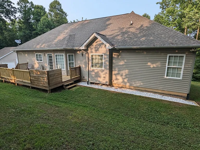 210 Winding Way Ln — Photo 5