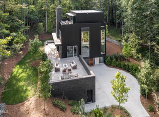 711 Berryhill Dr, Chapel Hill, NC 27516