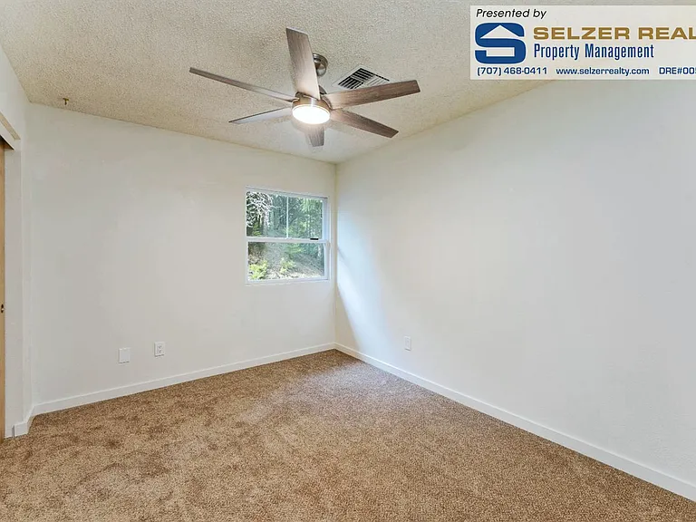 25053 Robin Cir — Photo 7