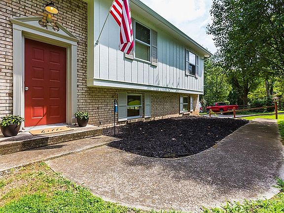 3rd image of 109 Nancy Dr