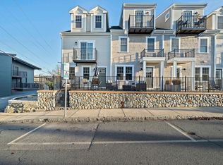 27 Howland St UNIT 2, Plymouth, MA 02360