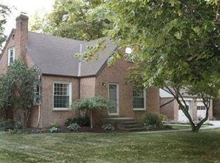 6380 Bonroi Dr, Seven Hills, OH 44131