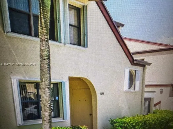 11200 Taft St, Hollywood, FL 33026