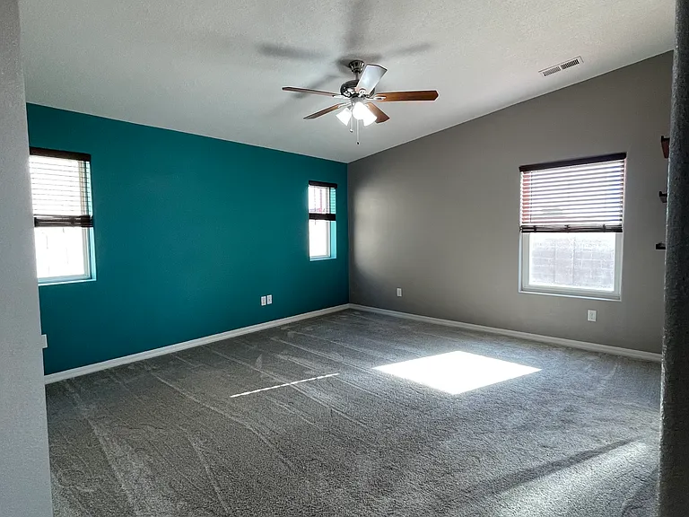 529 Minturn Ct NE — Photo 16
