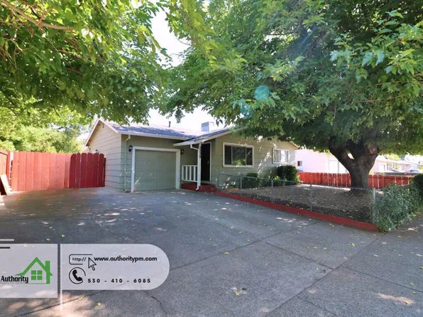 2326 Corona St, Redding, CA 96002
