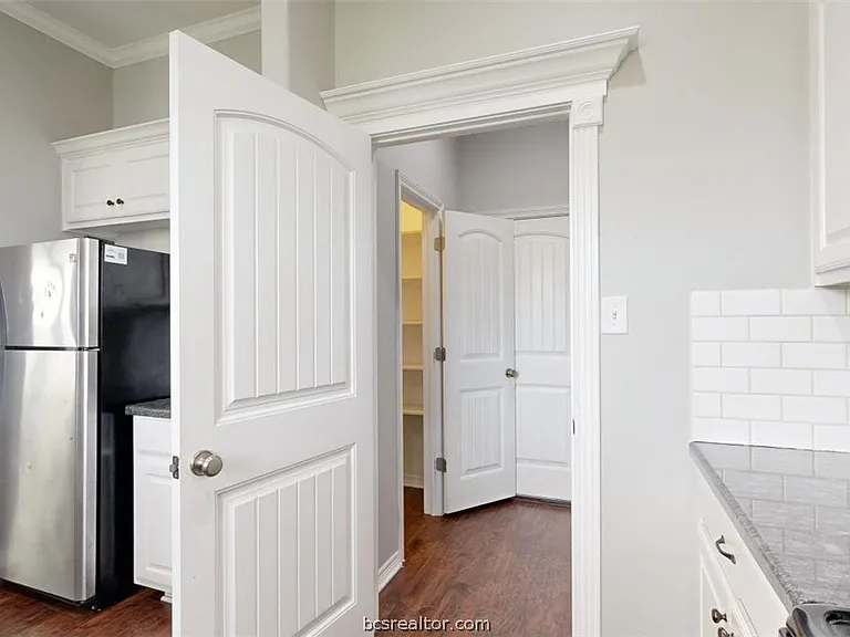 2706 Horse Haven Ln — Photo 11