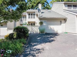 8-3 Brooke Club Dr, Ossining, NY 10562