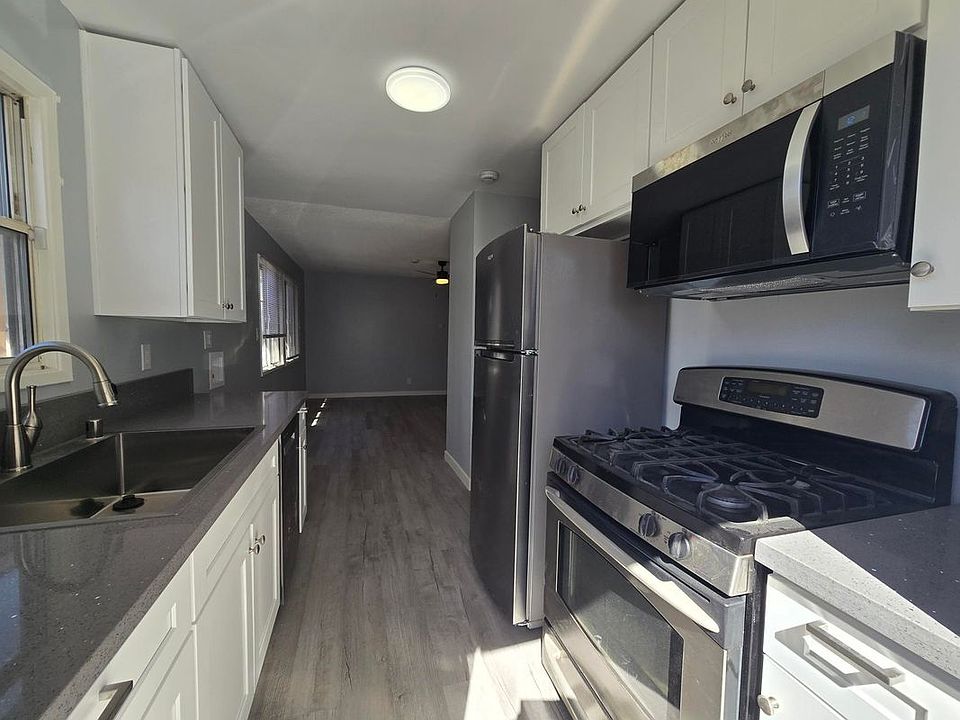 1st image of 317 E Warren Ln #3/4