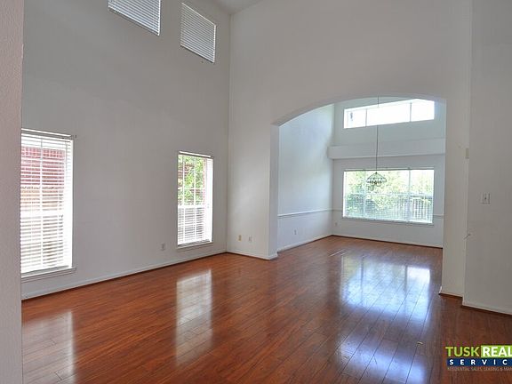 4th image of 2314 War Admiral Dr