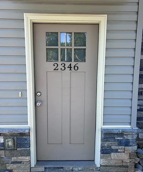 2346 Old Furnace Rd — Photo 1