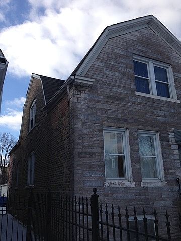 2nd image of 1240 N Springfield Ave
