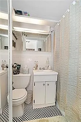 Rented by Bank Neary | media 20