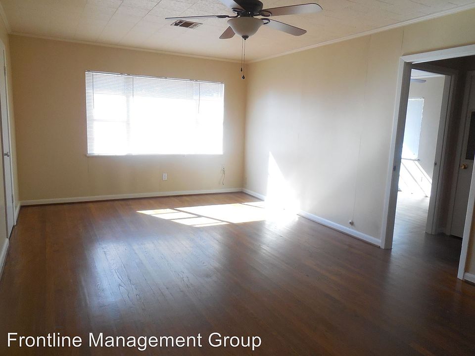 1st image of 406 Silkwood St