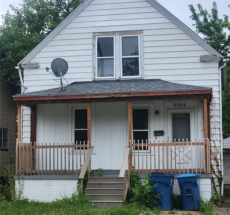 1st image of 2364 Apple Ave
