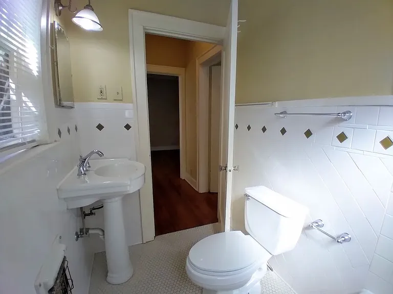 127 W Craig Pl — Photo 12