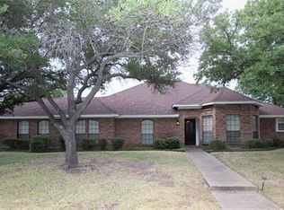 7005 Battle Creek Rd, Fort Worth, TX 76116