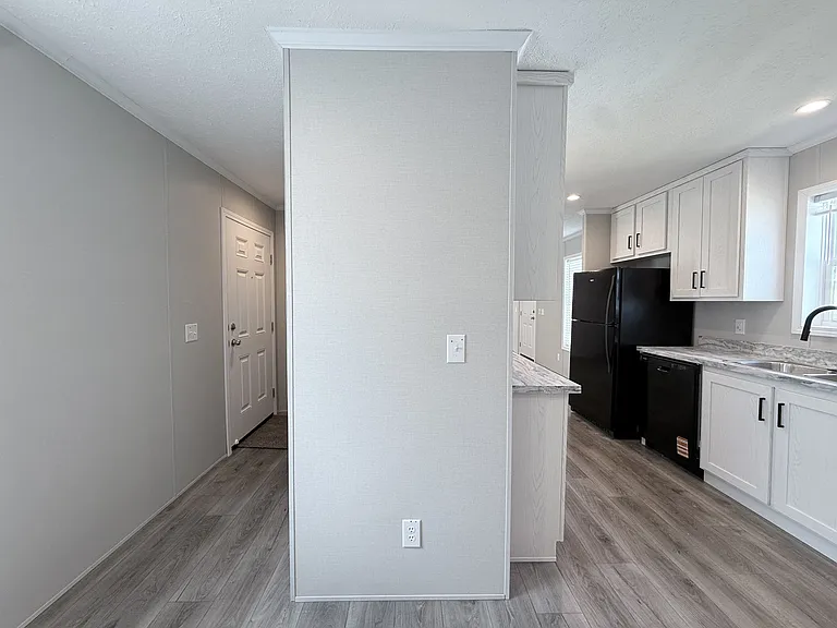 29800 Guilford Cir #152 — Photo 9
