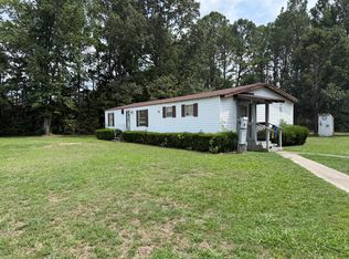 1097 Bethera Rd, Bonneau, SC 29431