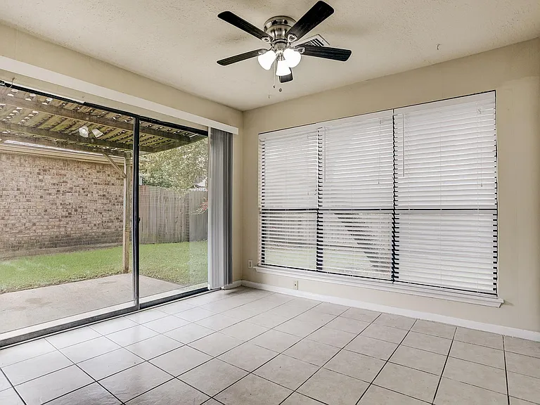 1538 Ainsdale Dr — Photo 5