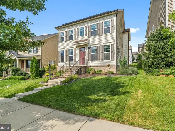 8432 Cliffview Ln, Frederick, MD 21704