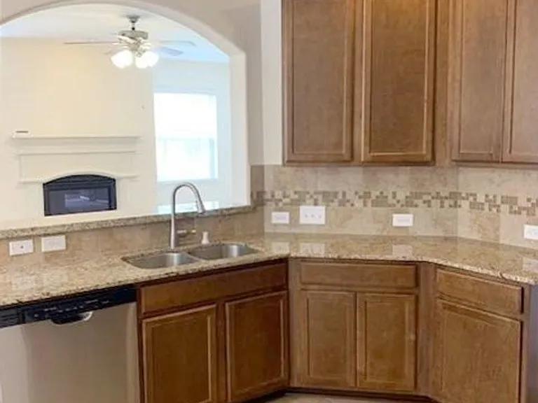 26931 Stonebury Heights Ln — Photo 3