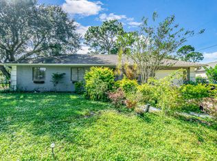 400 Carolina Ave NW, Palm Bay, FL 32907