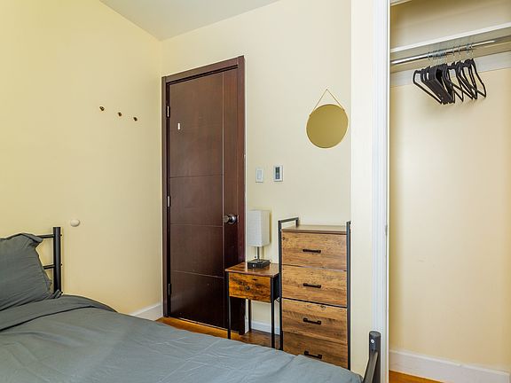 2nd image of 15 W 107th St #401