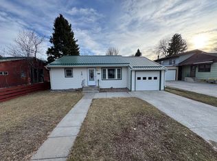 221 W 3rd Ave N, Columbus, MT 59019