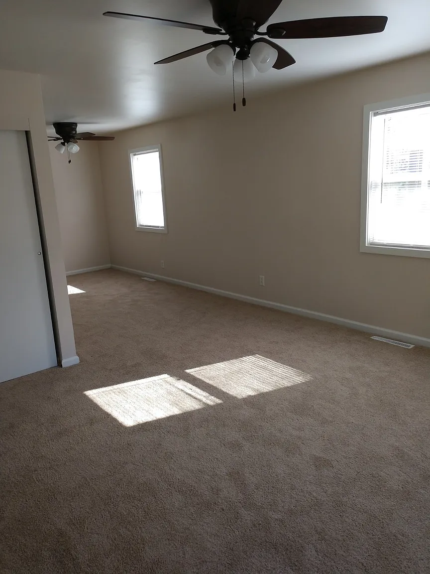 1412 Holly Hill Dr photo 1