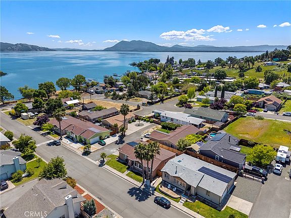 2nd image of 205 Island View Dr