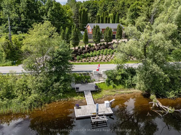 183 Santas Village Rd, Bracebridge, ON P1L 1W8