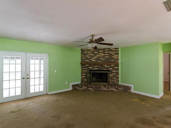 5th image of 40746 W 2nd Ave