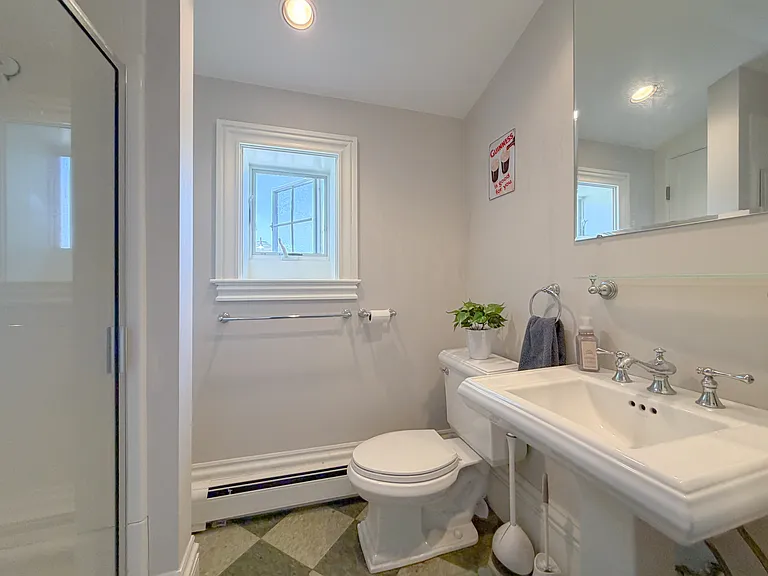 168 Danforth St #3 — Photo 5